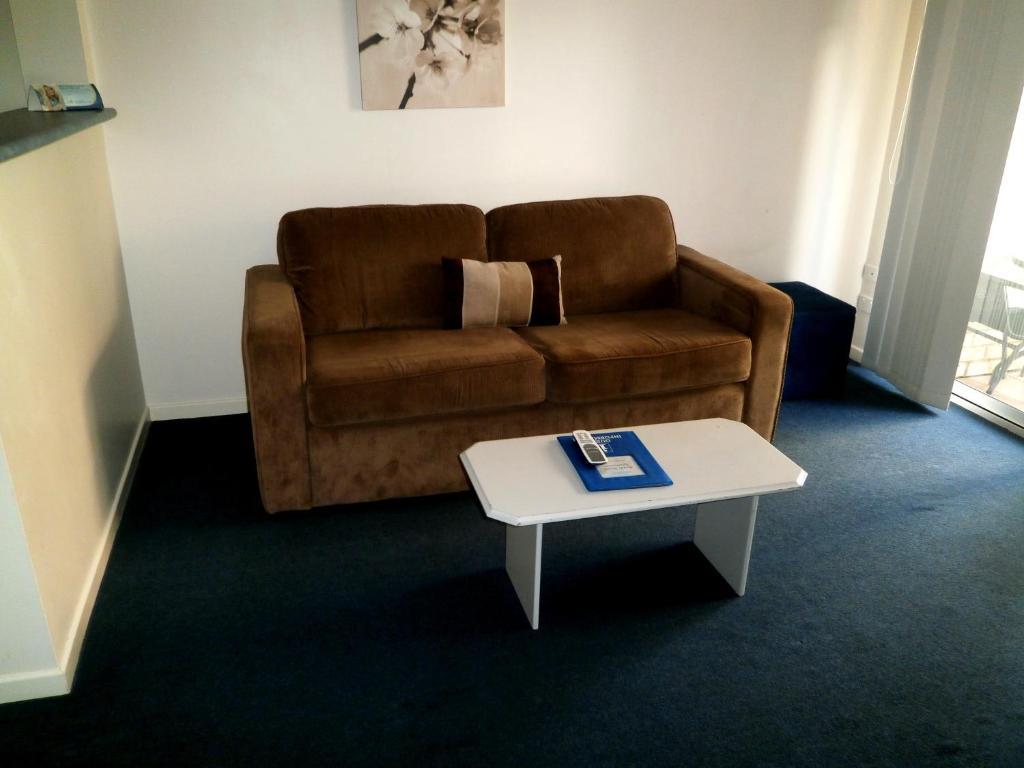 Budds Beach Apartments Surfers Paradise Zimmer foto