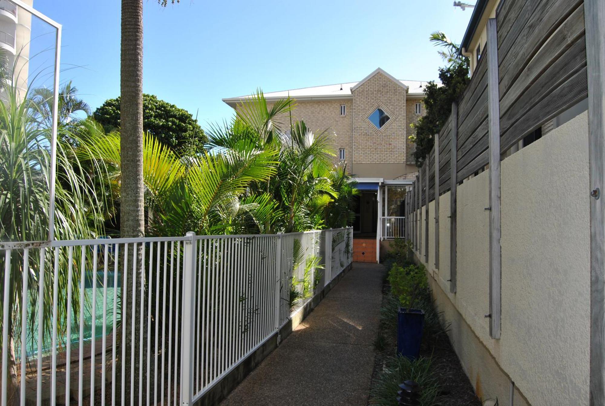 Budds Beach Apartments Surfers Paradise Exterior foto